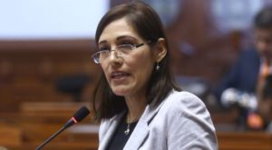 Congresistas piden investigar a Milagros Salazar por contratación de sobrino