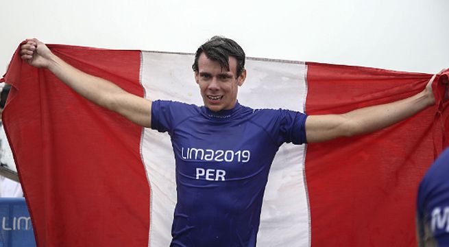 Lima 2019: Itzel Delgado gana medalla de bronce para Perú en la carrera SUP masculino