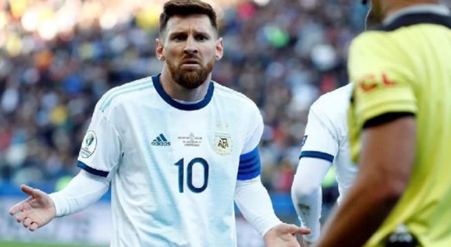 Messi recibe suspensión tras críticas contra la Conmebol
