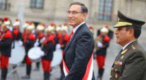 Jefes de las Fuerzas Armadas y de la Policía llegaron a Palacio de Gobierno