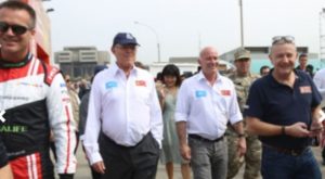 Kuczynski dio partida simbólica del Dakar 2018