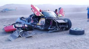 Dakar 2018: piloto estadounidense destrozó su auto en accidente en la segunda etapa