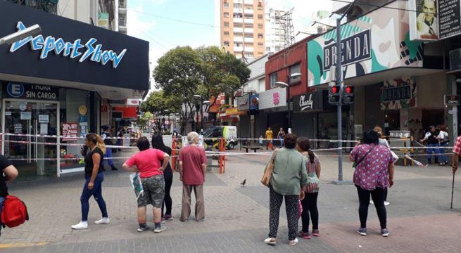 Argentina: delincuente se atrincheró en una juguetería y tomó a rehenes