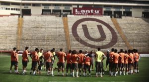 Universitario se presenta hoy ante el DIM en la Noche Crema