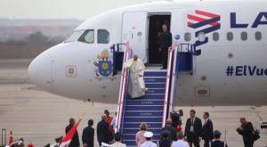 Papa Francisco recibió el saludo de PPK y autoridades eclesiásticas