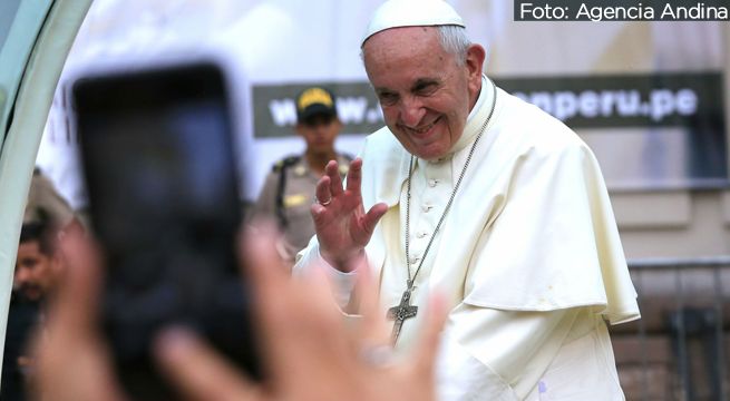 Papa Francisco causó furor durante su recorrido por el Centro de Lima