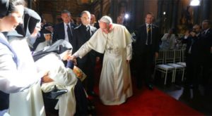 Papa Francisco: «Una monja chismosa es como una terrorista»
