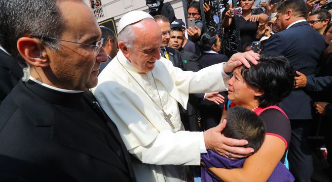 Papa Francisco sobre visita al Perú: «me ha hecho bien encontrarme con ustedes»