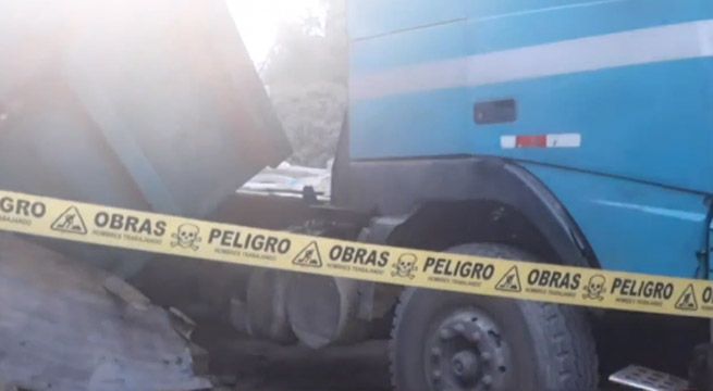 Chosica: niño muere aplastado por 30 toneladas de arena de volquete