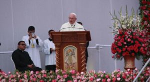El papa investigará a obispo chileno por encubrir abusos sexuales