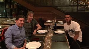 Ricardo Gareca se reunió con Miguel Trauco en Brasil