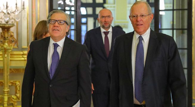 PPK y secretario de la OEA mantuvieron reunión en Palacio de Gobierno