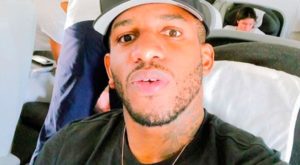 Twitter: Jefferson Farfán protagoniza portada y envía mensaje por San Valentín