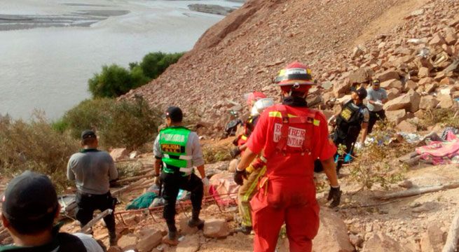 Arequipa: Bus cae a abismo dejando 36 muertos y decenas de heridos