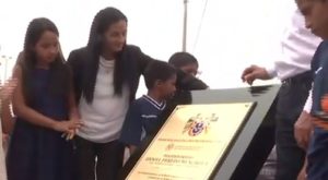 Inauguran polideportivo Daniel Peredo en el Puericultorio Pérez Araníbar