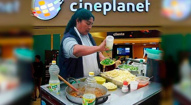 Divertidos memes circulan tras conocerse que los cines no podrán impedir ingreso de comida
