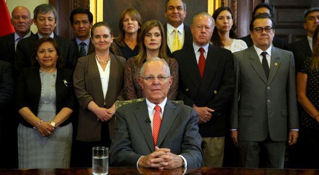 Kuczynski califica de inaceptable propuesta de resolución sobre su renuncia