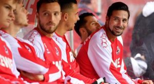 Claudio Pizarro fue elegido el mejor jugador del mundo de 39 años 