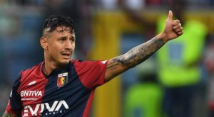 Gianluca Lapadula marca gol en el fútbol italiano