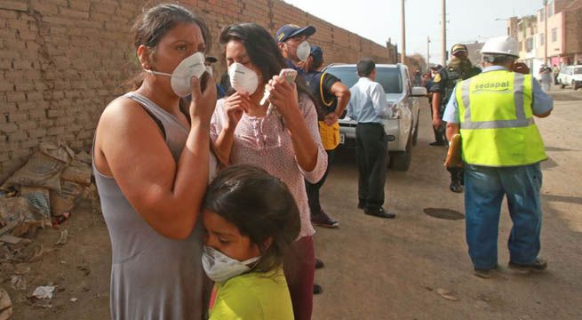 Ministerio de Salud: «Deben dejar sus casas hasta que llama roja del incendio desaparezca”