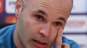 Andrés Iniesta hizo oficial su salida del Barcelona