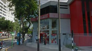 Miraflores: mujer fue salvajemente acuchillada dentro de caja municipal