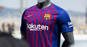 El Barcelona presenta su nueva camiseta por todo lo alto