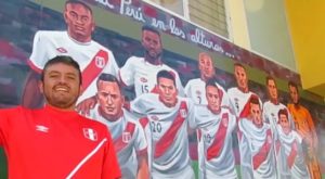 Huancayo: hincha pinta a la Selección Peruana en la fachada de su casa