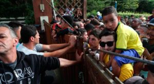 Brasil: último entrenamiento de la selección causa tumulto de hinchas