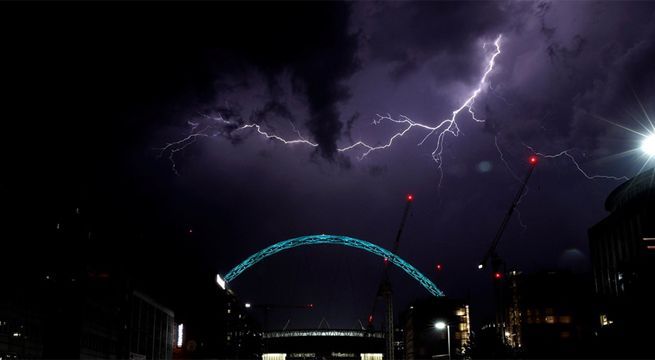 Reino Unido: 20 mil rayos cayeron en Londres