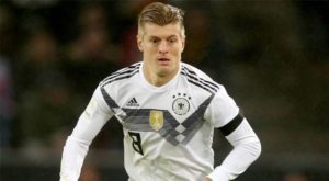 Toni Kroos fue considerado en la selección histórica de Alemania