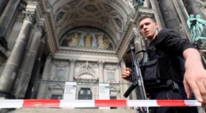 Alemania: dos heridos tras tiroteo en la catedral de Berlín