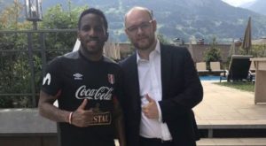 Lokomotiv le renueva contrato a Jefferson Farfán hasta el 2020