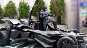 Batman visita Latina y anuncia las atracciones de la primera Comic Con Lima