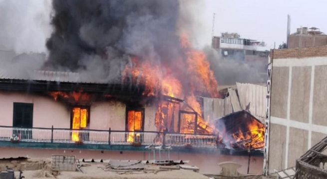 Trujillo: incendio arrasa con casona del centro histórico