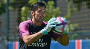 El primer entrenamiento de Gianluigi Buffon en el PSG