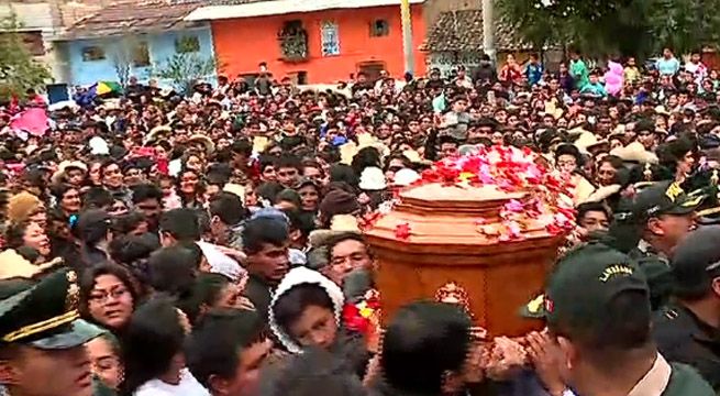Cajamarca: multitud dio último adiós a Juanita Mendoza