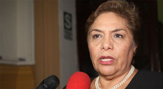 Congresista Luz Salgado niega tener amistad con César Hinostroza