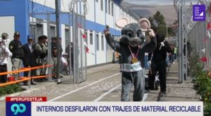 Huancayo: internos de penal realizaron peculiar desfile por Fiestas Patrias