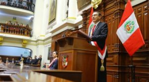 Martín Vizcarra: ayudemos a cuidar el ambiente reduciendo uso de bolsas plásticas