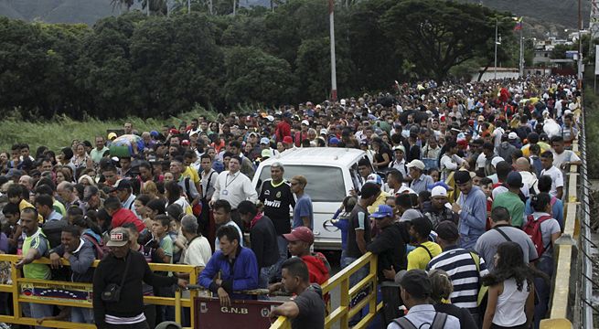 Frontera entre Colombia y Ecuador ve explosivo aumento de paso de migrantes venezolanos