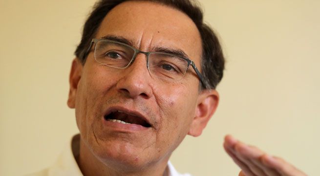 Vizcarra rechaza plan opositor de incluir en referéndum temas fuera de la reforma
