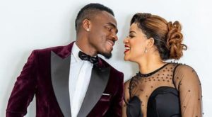 Insólito: Futbolista se divorcia de Miss Nigeria 2013 para casarse con la Miss Nigeria 2014