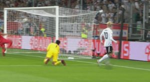 Julian Brandt y el gol que todos los hinchas peruanos lamentaron