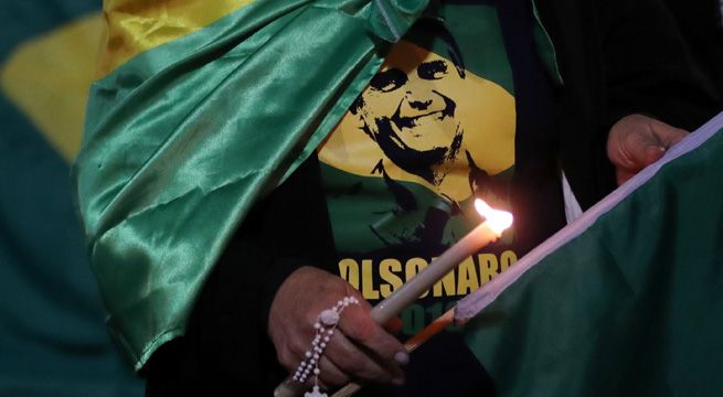 Brasil: Jair Bolsonaro, candidato a presidencia  se recupera tras cirugía de emergencia