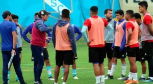 Sporting Cristal responde a interés de Colo Colo por Mario Salas