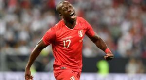 Luis Advíncula: «Estoy en un momento maduro de mi carrera»