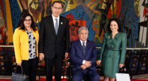 Martín Vizcarra se reunió con Lenín Moreno, presidente de Ecuador