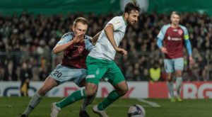 Claudio Pizarro recibe homenaje del Werder Bremen por el Día de Todos los Santos