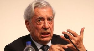 Mario Vargas Llosa debe más de 2 millones de euros a Hacienda de España